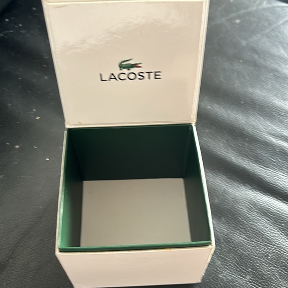 NIB. GORGEOUS WATCH - Picture 7 of 7